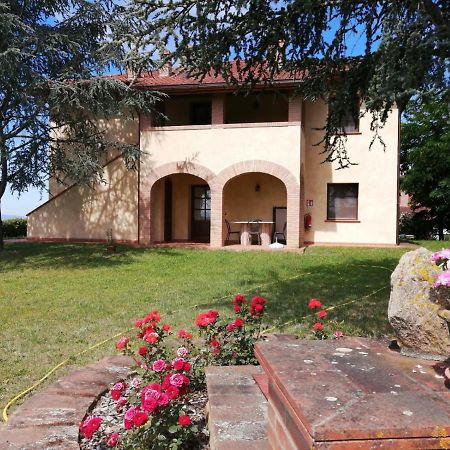 Agriturismo Montemari Villa Palaia Eksteriør billede