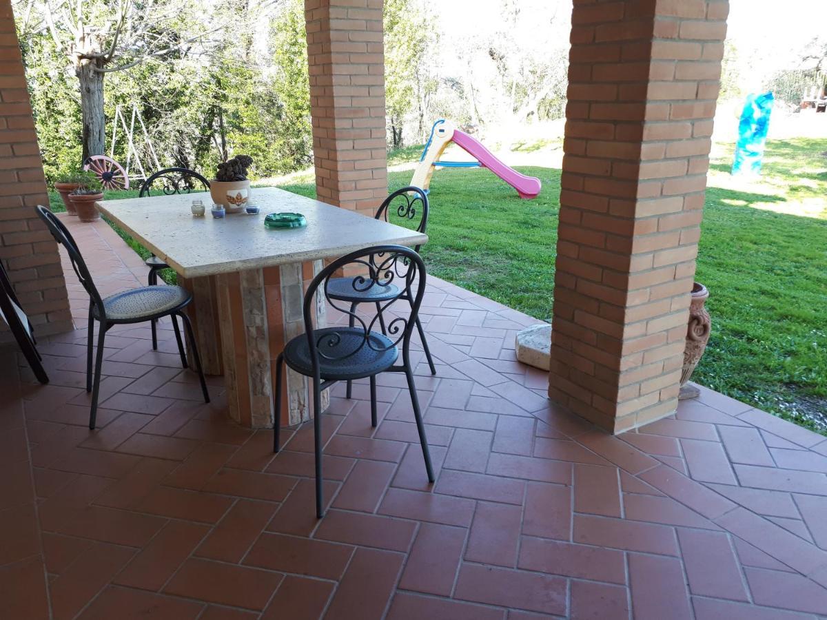 Agriturismo Montemari Villa Palaia Eksteriør billede