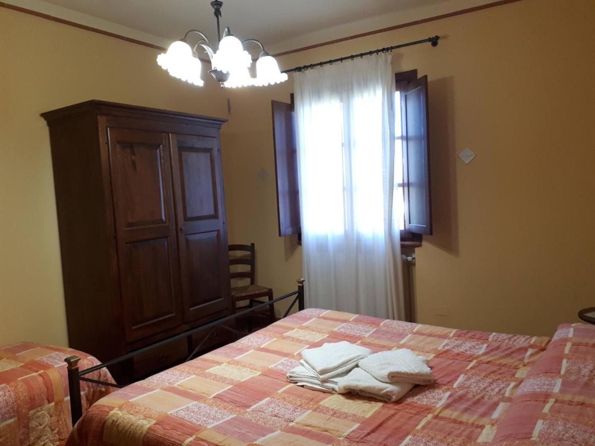 Agriturismo Montemari Villa Palaia Eksteriør billede