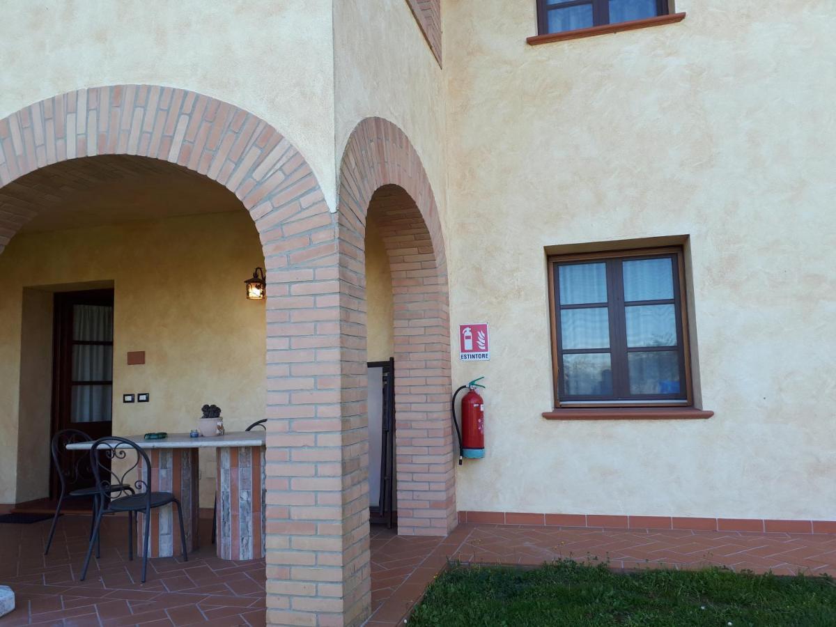Agriturismo Montemari Villa Palaia Eksteriør billede