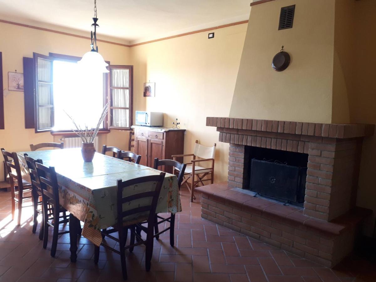 Agriturismo Montemari Villa Palaia Eksteriør billede